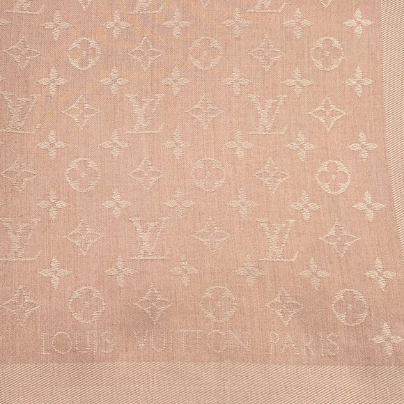 Louis Vuitton Apricot Pink Logo Full Print Fringe Scarf 60% Silk 40% Wool 136x28 - Picture 8 of 9